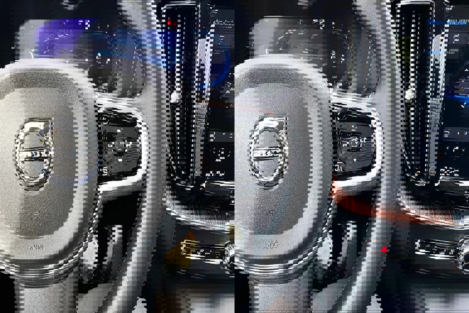 Certified 2024 Volvo XC60 B5 Plus w/ Protection Package Premier image 24