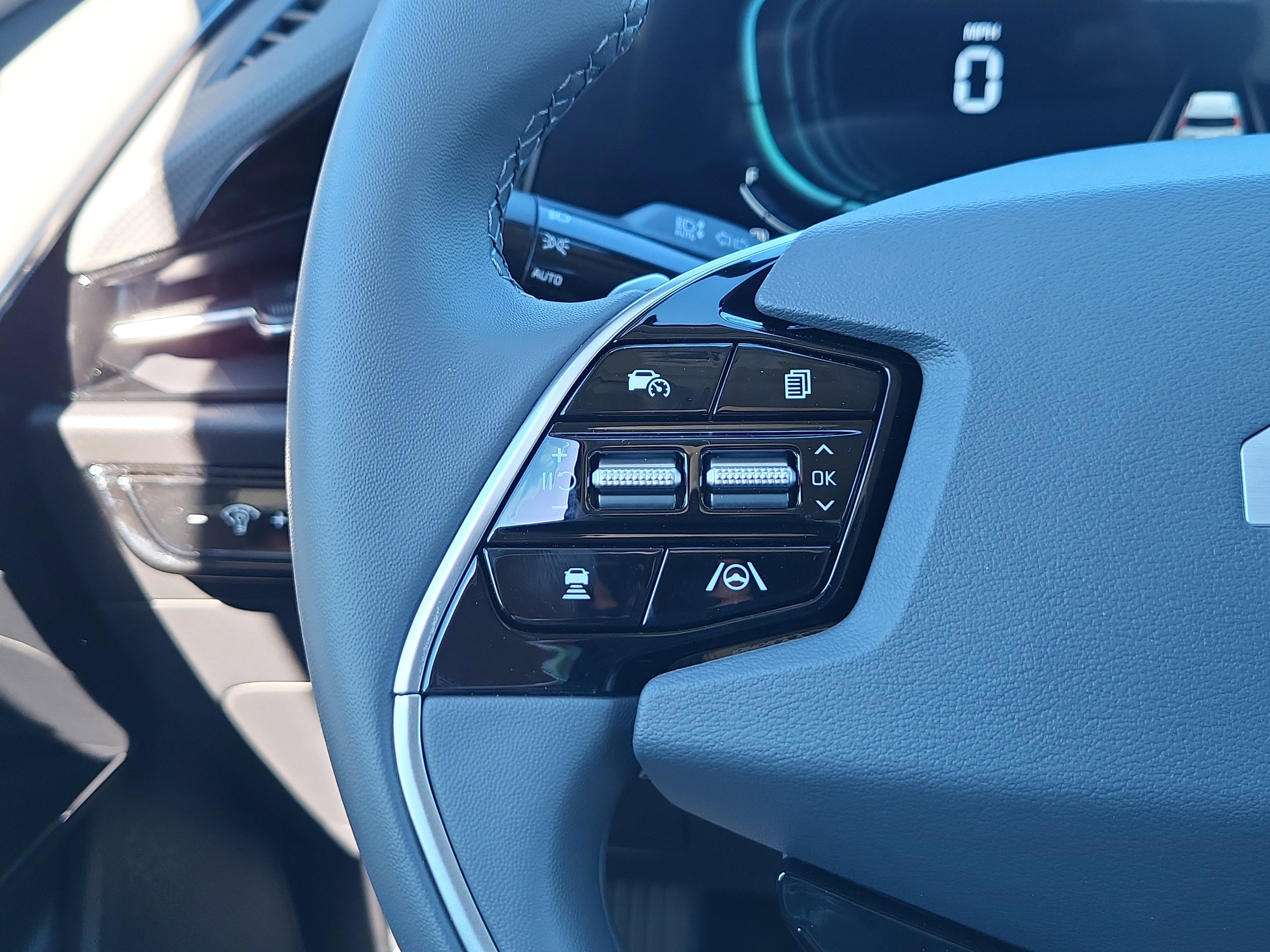 New 2025 Kia Niro EX image 18