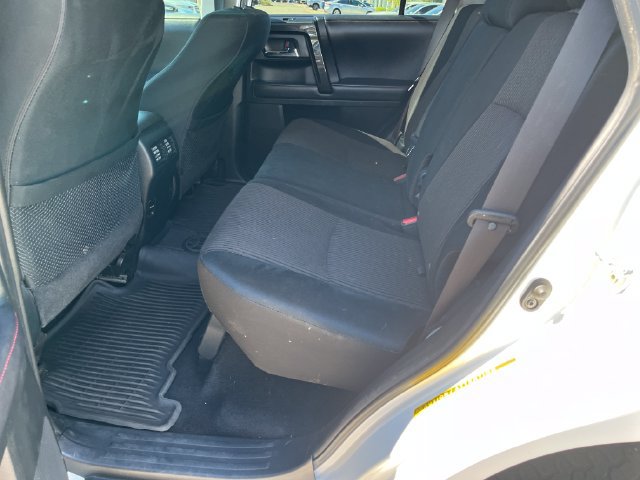 Used 2018 Toyota 4Runner TRD Off-Road AWD/4WD image 5