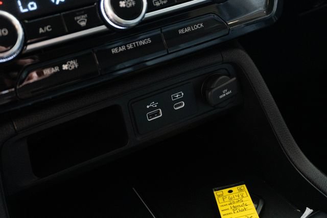 Used 2025 Honda Pilot EX-L image 27
