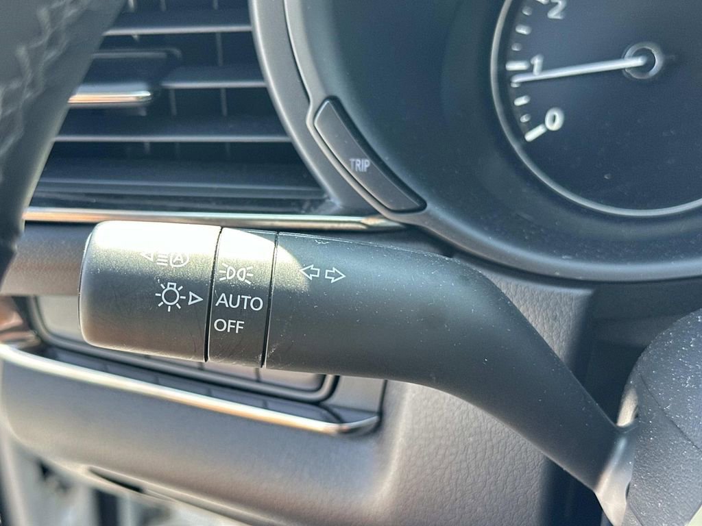 Certified 2025 MAZDA CX-30 AWD 2.5 S w/ Premium Package image 21