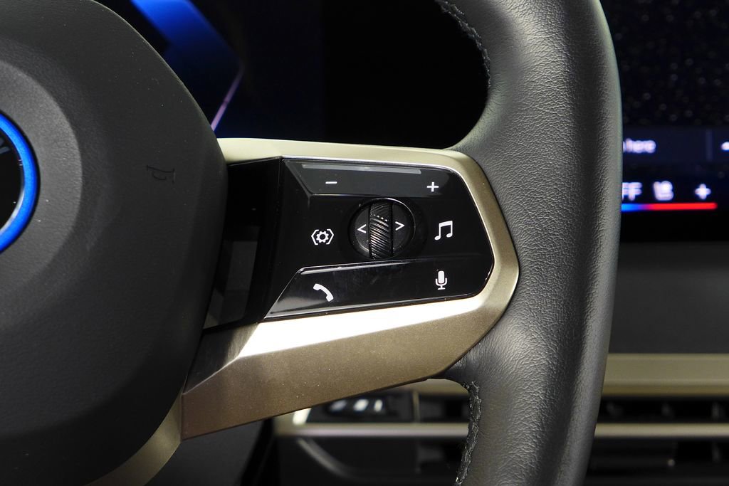 Certified 2024 BMW iX xDrive50 w/ Convenience Package image 28