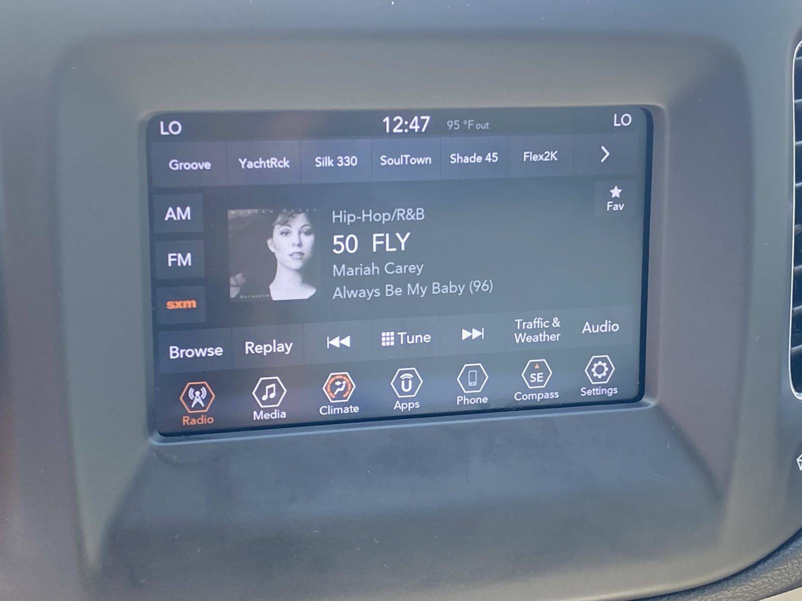 Used 2021 Jeep Compass Latitude w/ Sun and Sound Group image 28