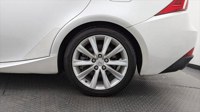 Used 2016 Lexus IS 200t image 32