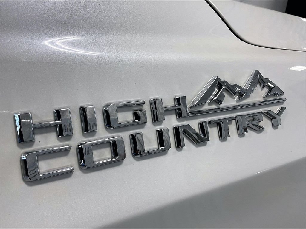 Used 2024 Chevrolet Tahoe High Country w/ Advanced Technology Package AWD/4WD image 30