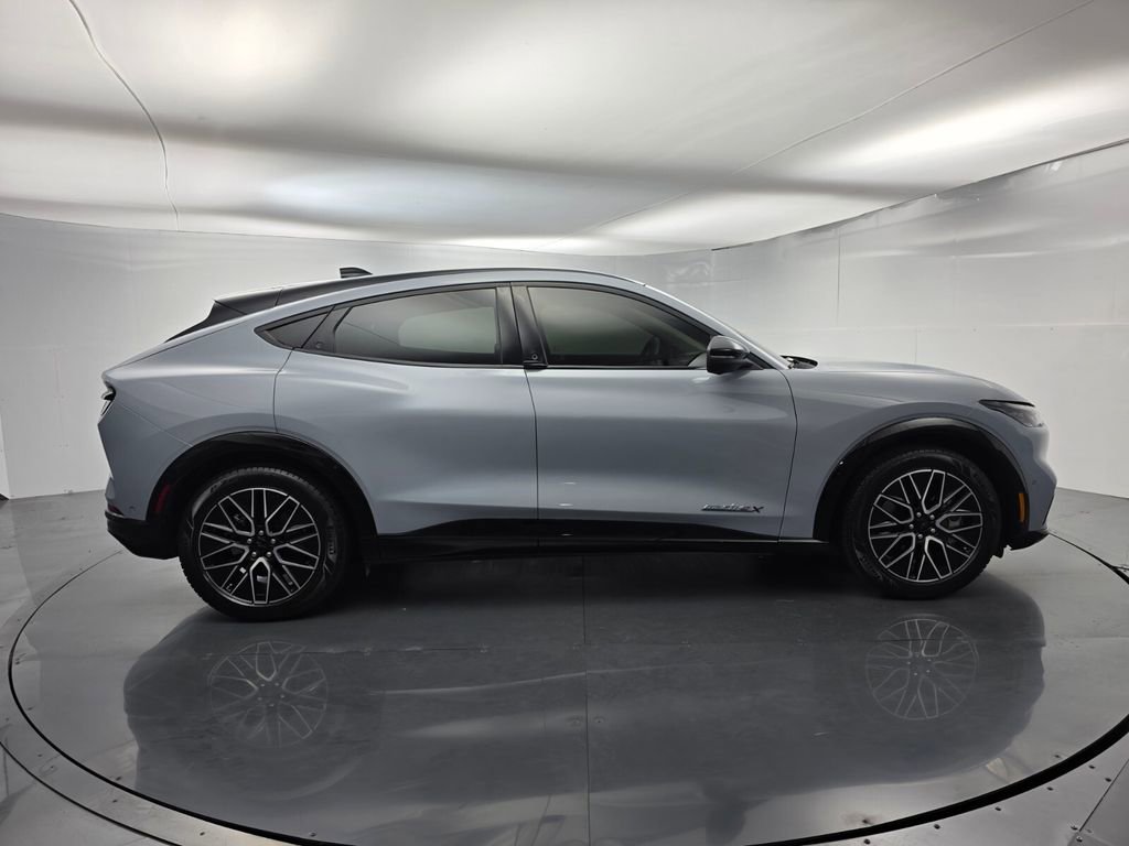 Used 2024 Ford Mustang Mach-E Premium image 4