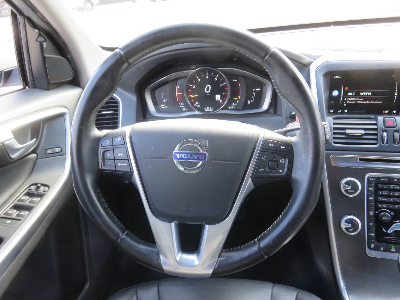 Used 2016 Volvo XC60 T6 Platinum AWD/4WD image 14