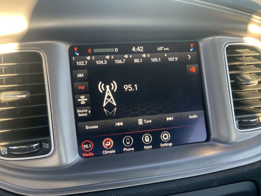 Used 2023 Dodge Charger SXT image 10