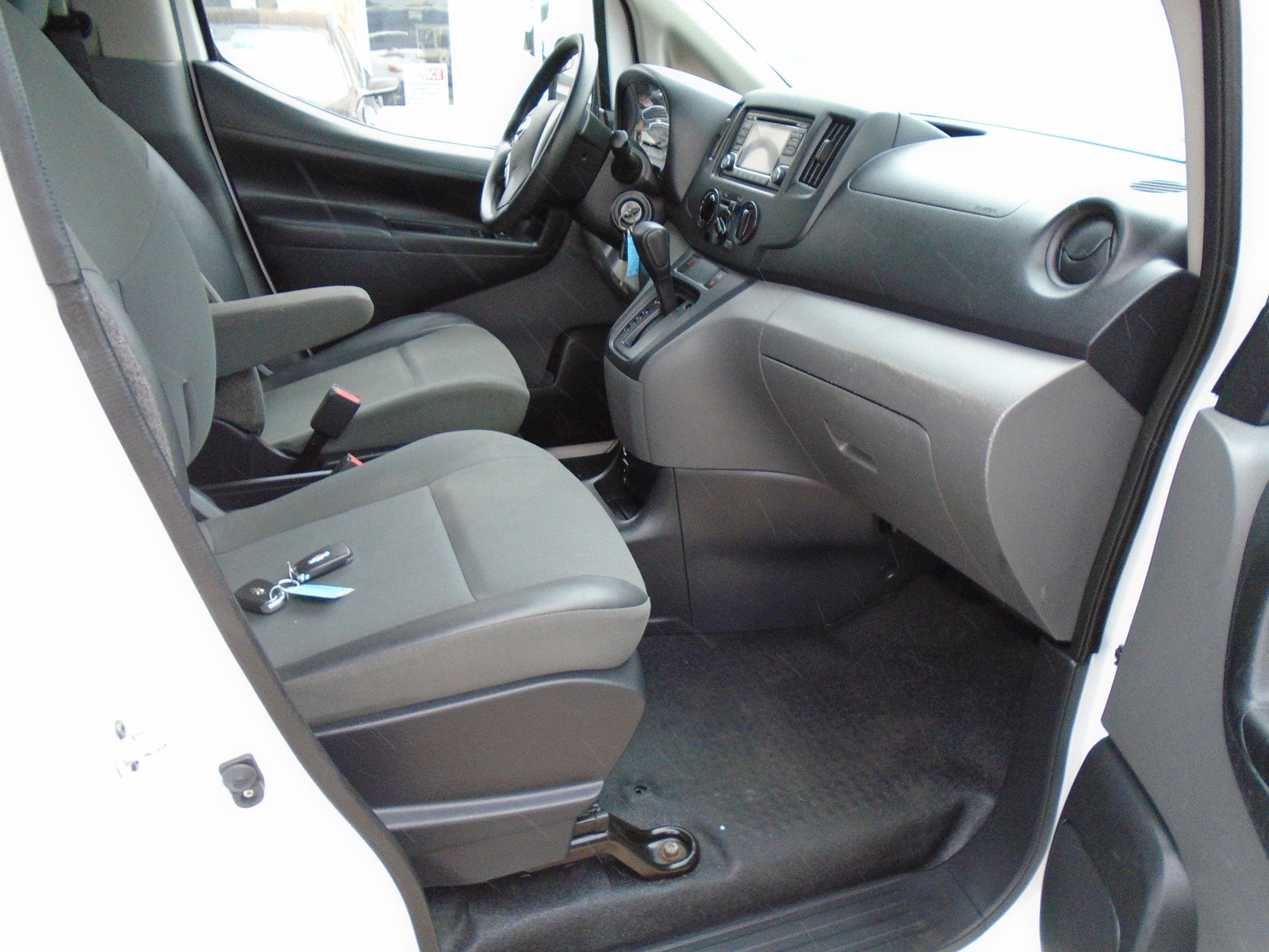 Used 2018 Nissan NV200 S FWD image 10
