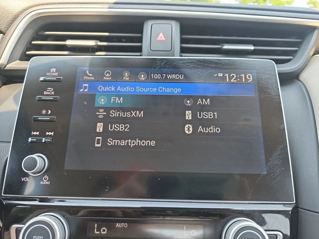 Used 2019 Honda Insight Touring image 30