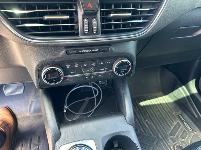 Used 2020 Ford Escape Titanium AWD/4WD image 18