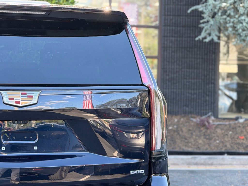 Used 2021 Cadillac Escalade ESV Sport Platinum AWD/4WD image 16