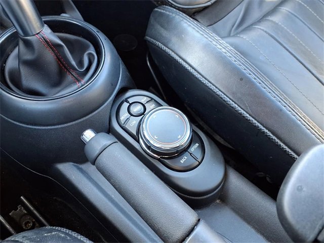 Used 2019 MINI Cooper S w/ Signature Upholstery Package image 7