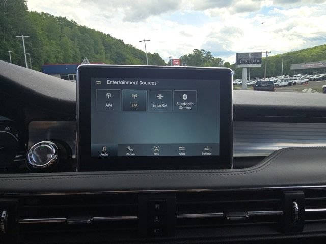 Certified 2022 Lincoln Corsair AWD w/ Premium Package image 35