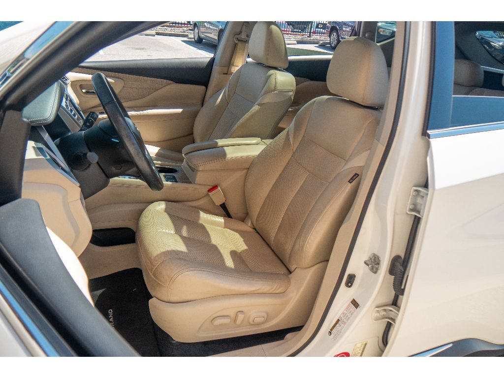 Used 2019 Nissan Murano SL w/ SL Technology Package AWD/4WD image 12