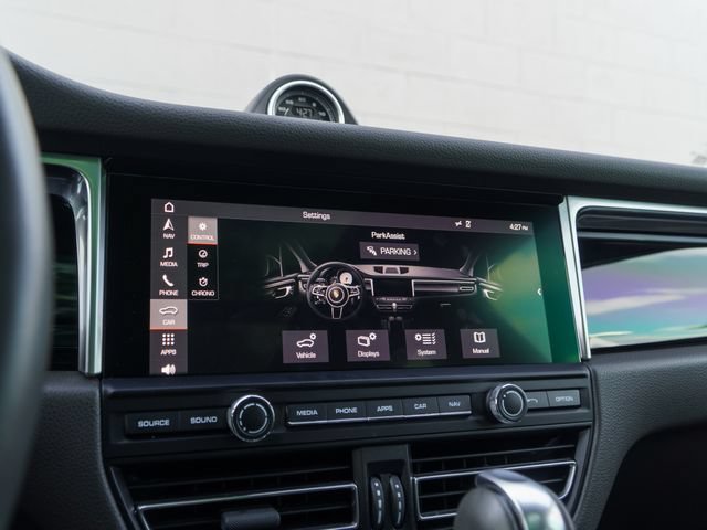 Certified 2019 Porsche Macan S AWD/4WD image 24