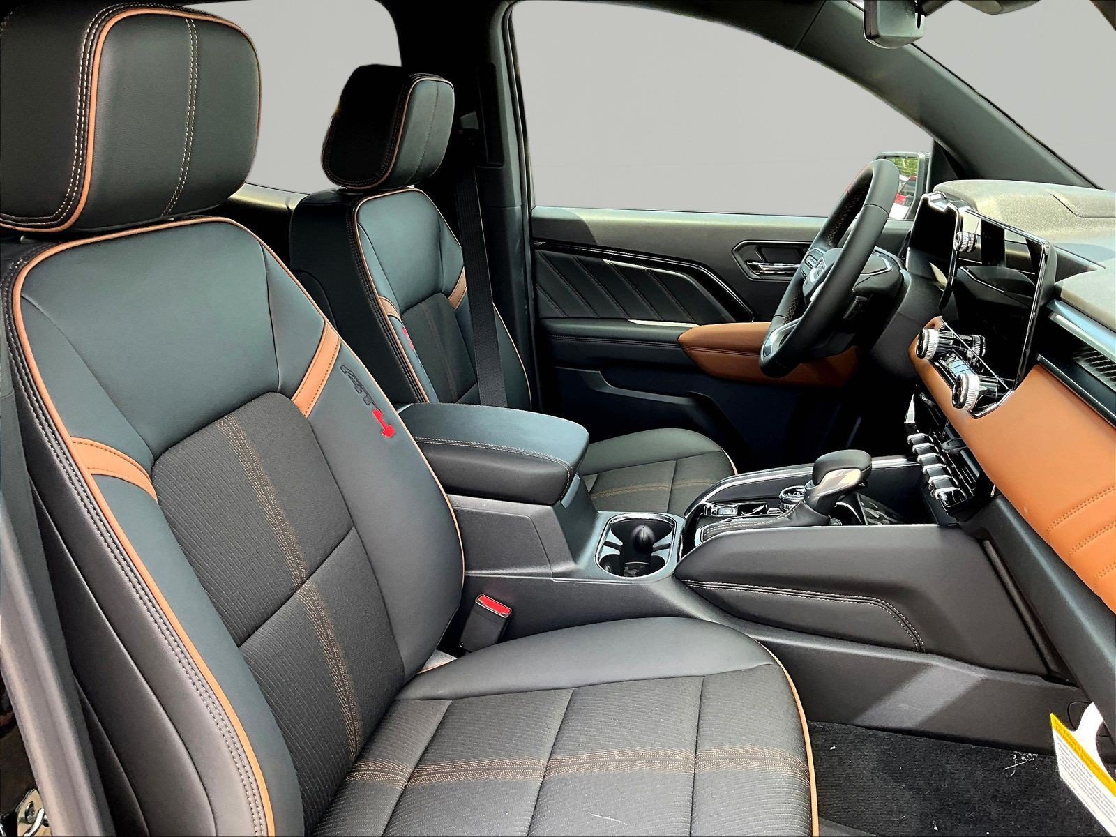 New 2026 GMC Canyon AT4 AWD/4WD image 18