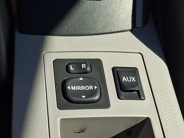 Used 2010 Toyota RAV4 Limited AWD/4WD image 25