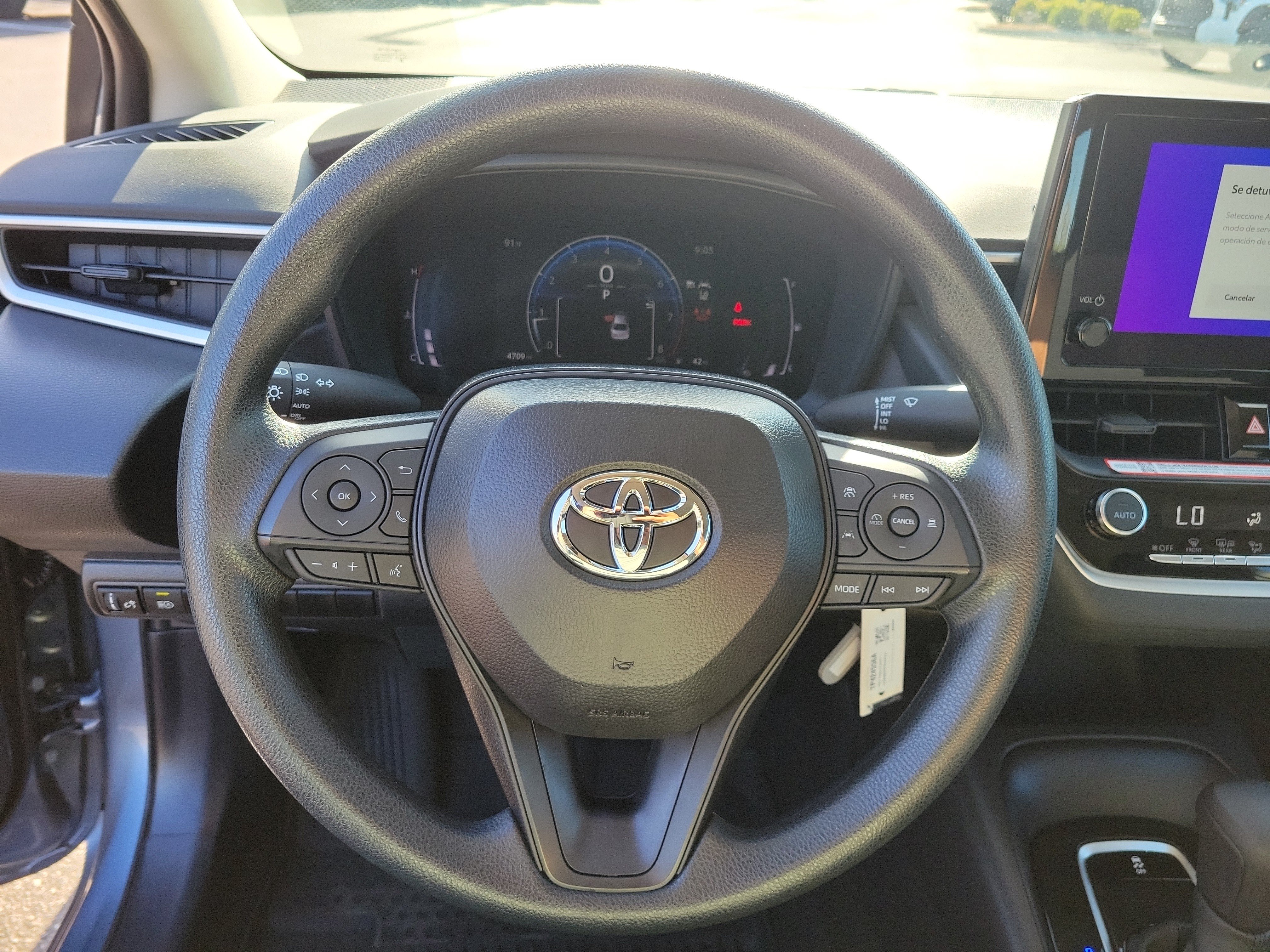 Used 2026 Toyota Corolla LE FWD image 22