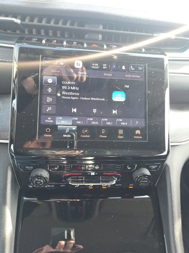 Used 2021 Jeep Grand Cherokee L Limited image 46