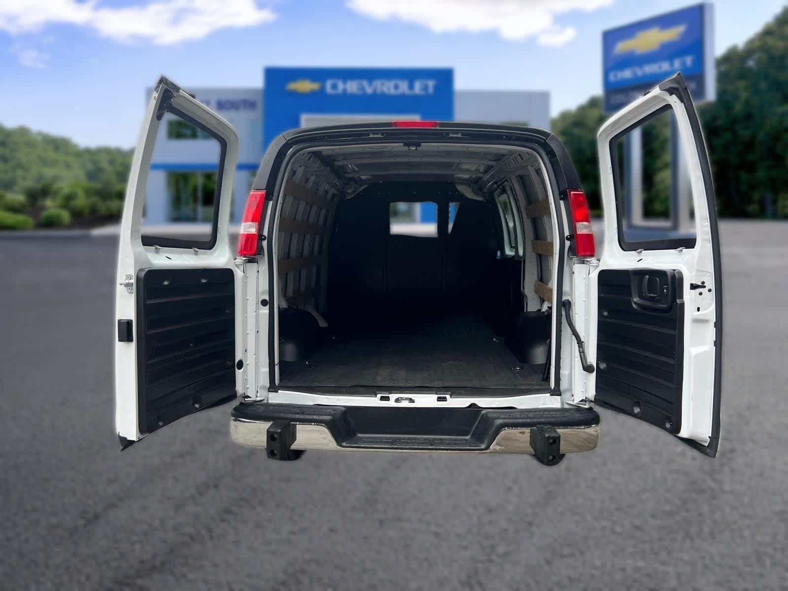 Certified 2025 Chevrolet Express 2500 w/ Driver Convenience Package RWD image 28