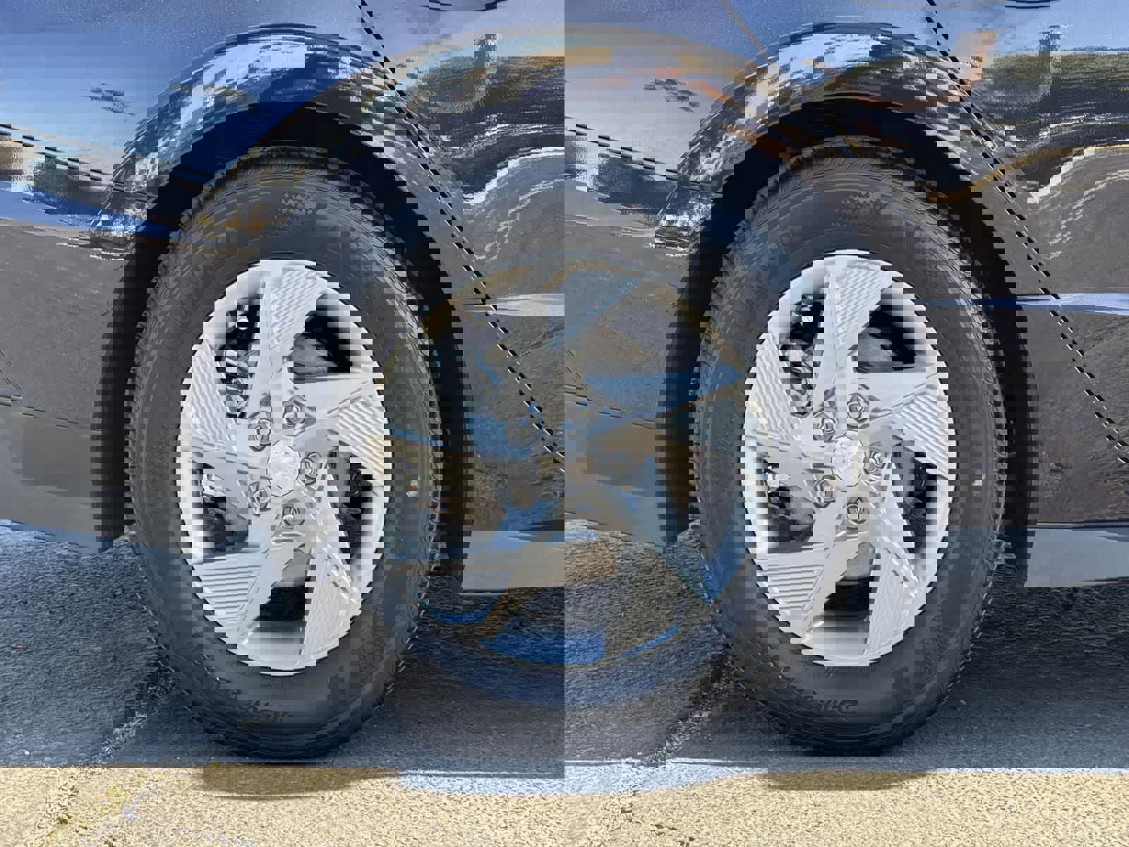 Certified 2025 Hyundai Sonata SE image 38
