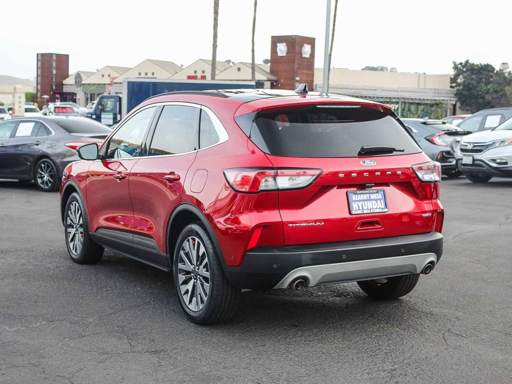 Used 2020 Ford Escape Titanium image 8