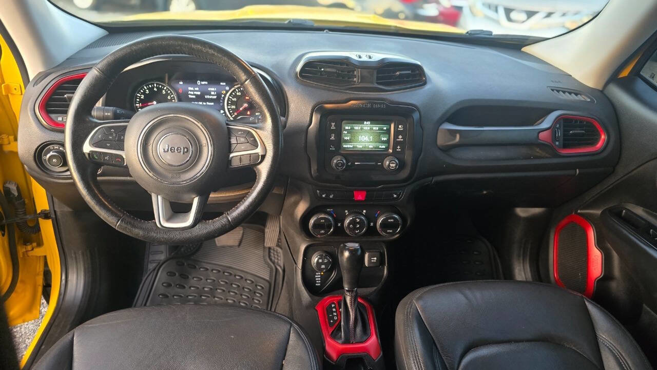 Used 2015 Jeep Renegade Trailhawk w/ Popular Equipment Group image 22