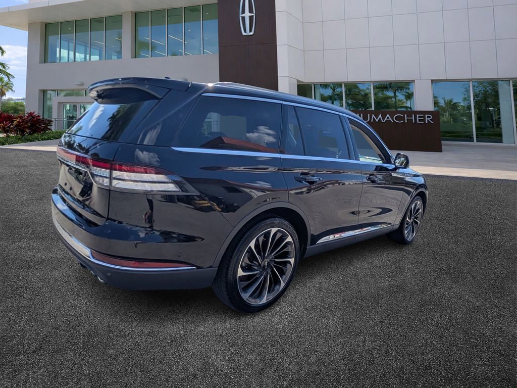 Used 2024 Lincoln Aviator Reserve w/ Equipment Group 201A image 7