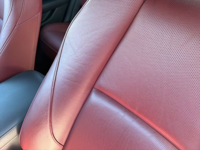 Used 2020 MAZDA MAZDA3 Premium image 14