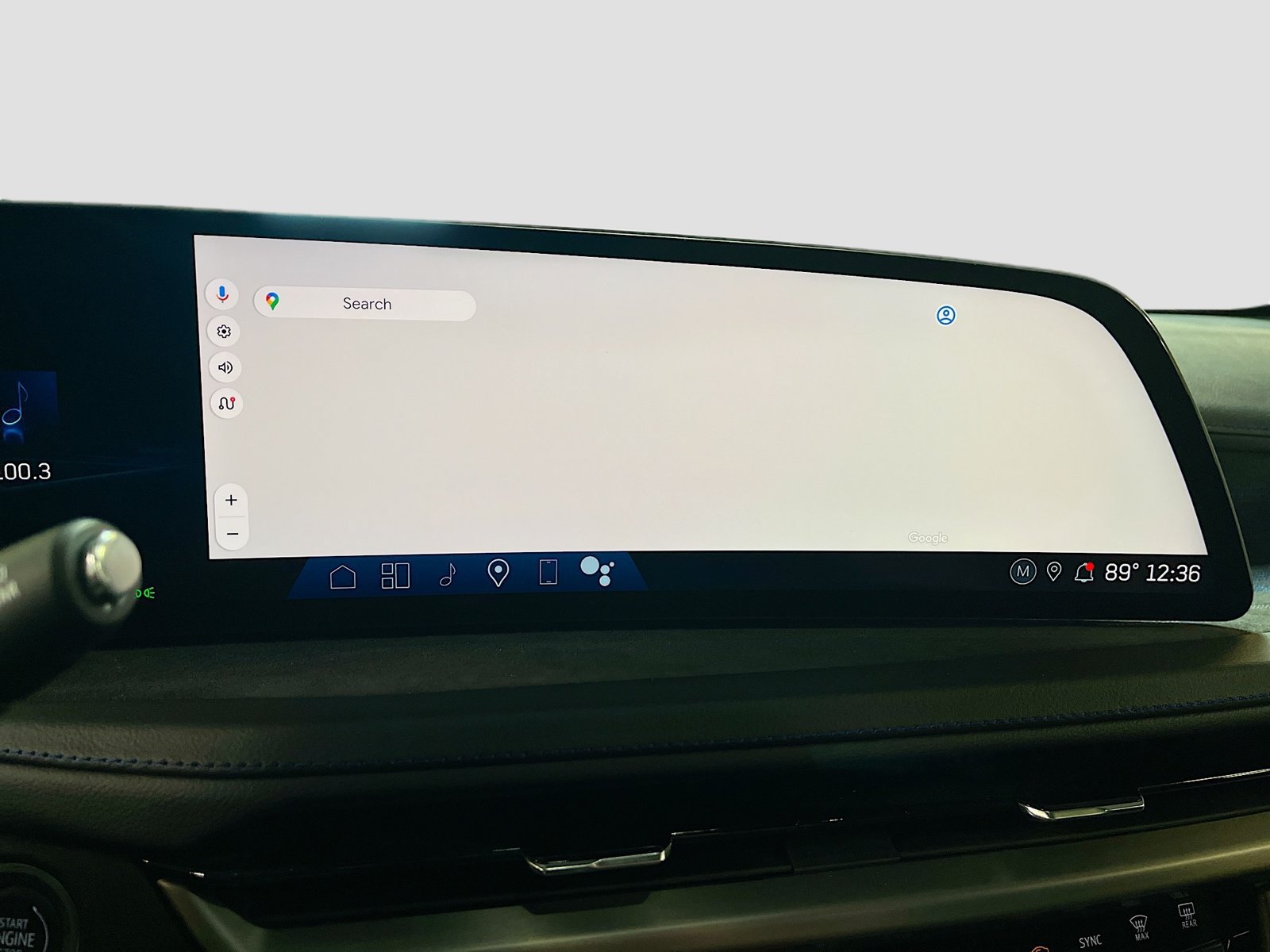 Used 2024 Cadillac XT4 Sport w/ Cold Weather Package AWD/4WD image 13