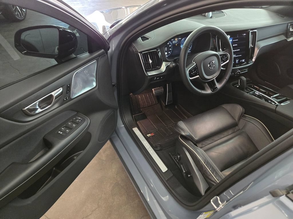 Certified 2022 Volvo S60 T8 Polestar w/ Protection Package Premier AWD/4WD image 19