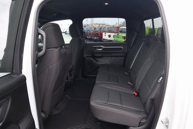 New 2026 RAM 1500 4x4 Crew Cab image 16
