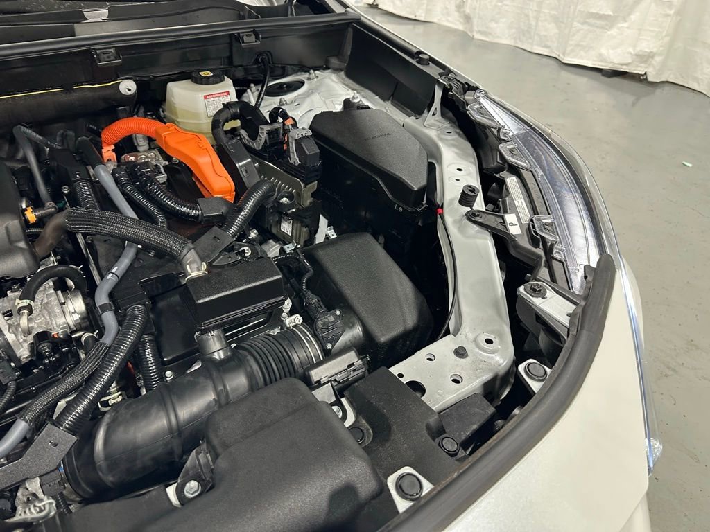 Used 2025 Toyota RAV4 XSE w/ Weather Package image 67