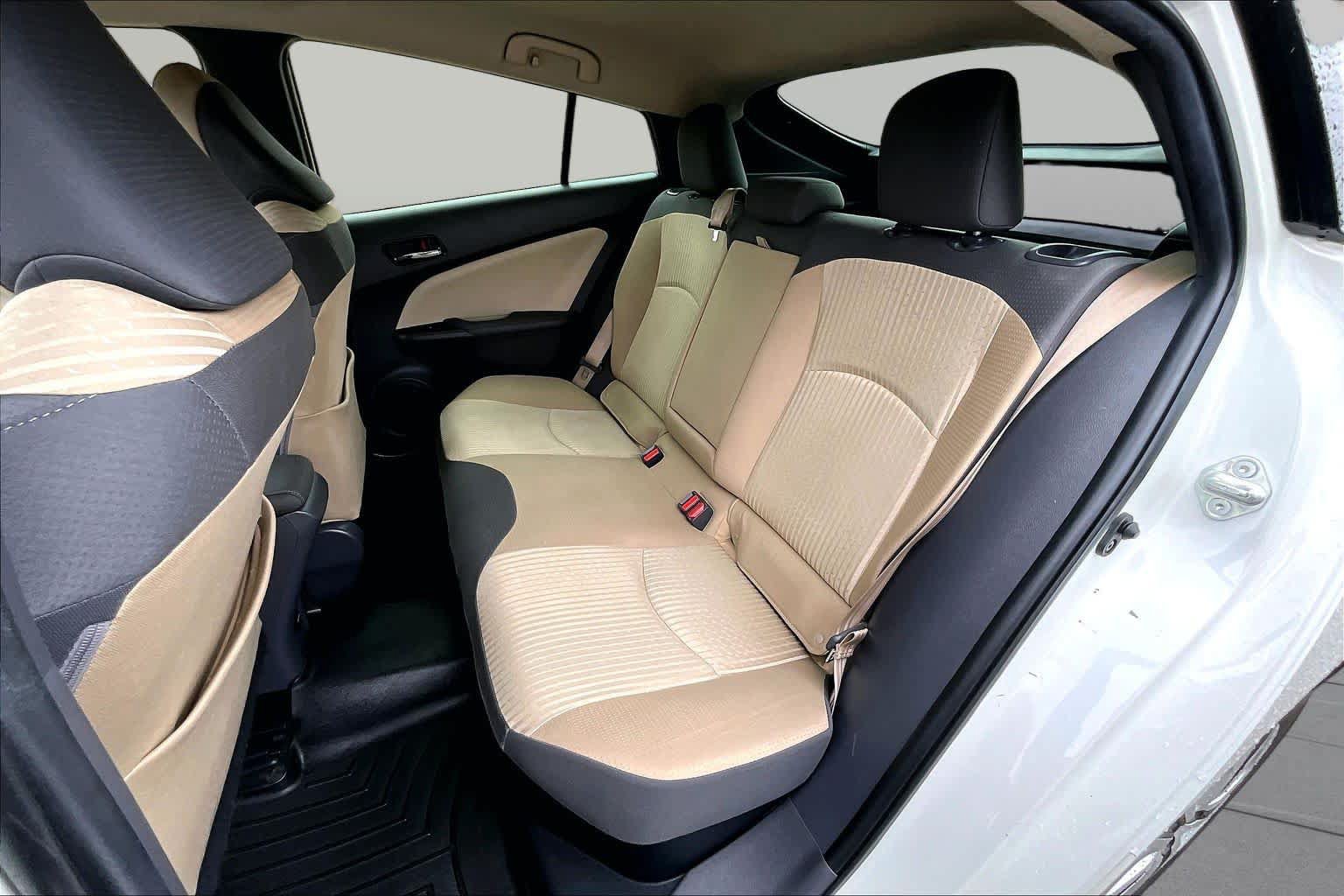 Used 2018 Toyota Prius Two w/ Prius Two Safety Plus Package FWD image 21