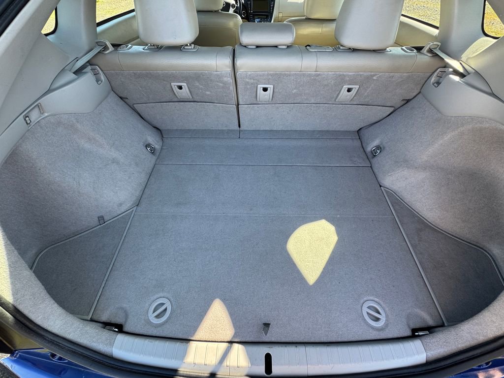 Used 2010 Toyota Prius Five image 10