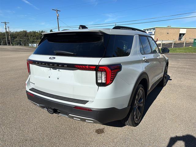 New 2027 Ford Explorer Active w/ Active Comfort Package AWD/4WD image 4