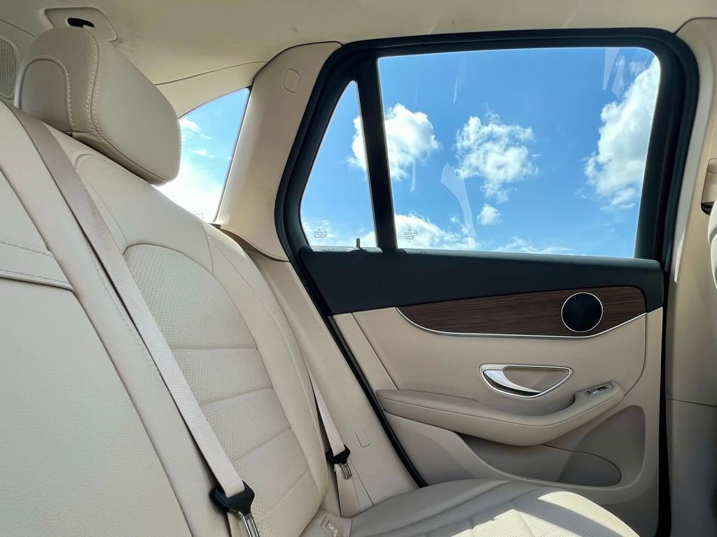 Certified 2022 Mercedes-Benz GLC 300 4MATIC image 13