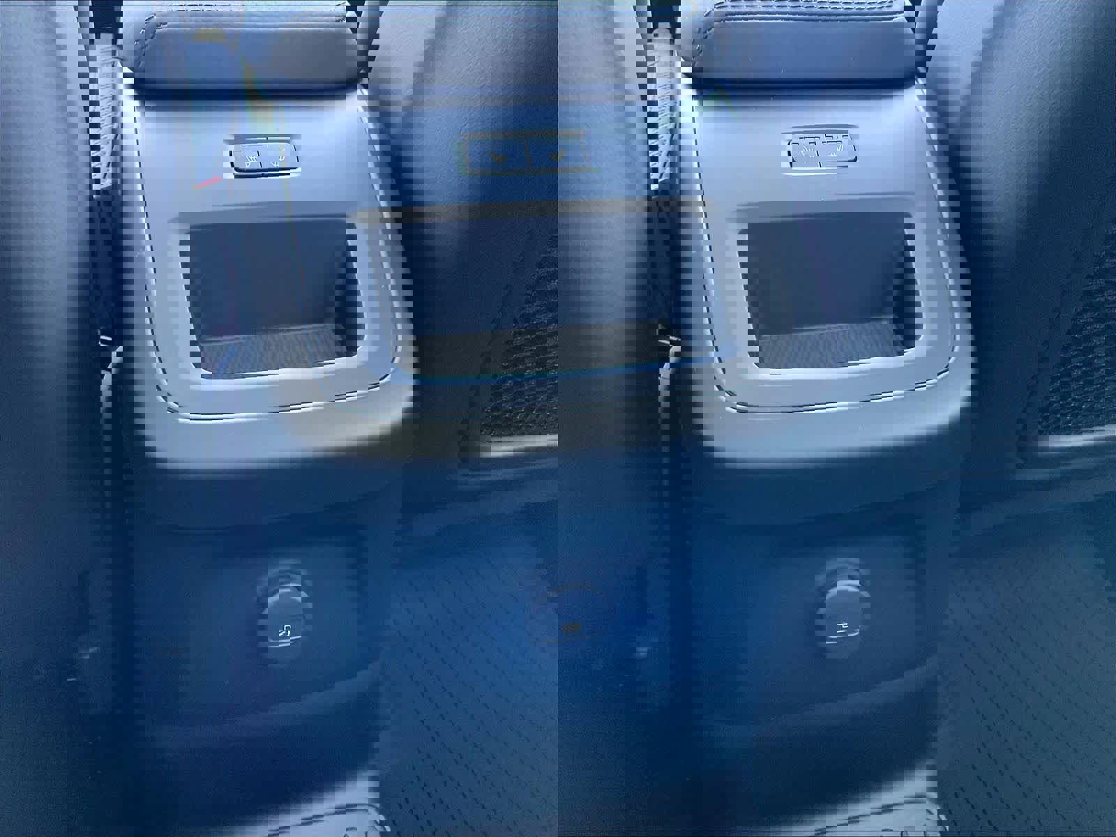 New 2026 Volvo XC60 T8 Plus w/ Climate Package AWD/4WD image 16