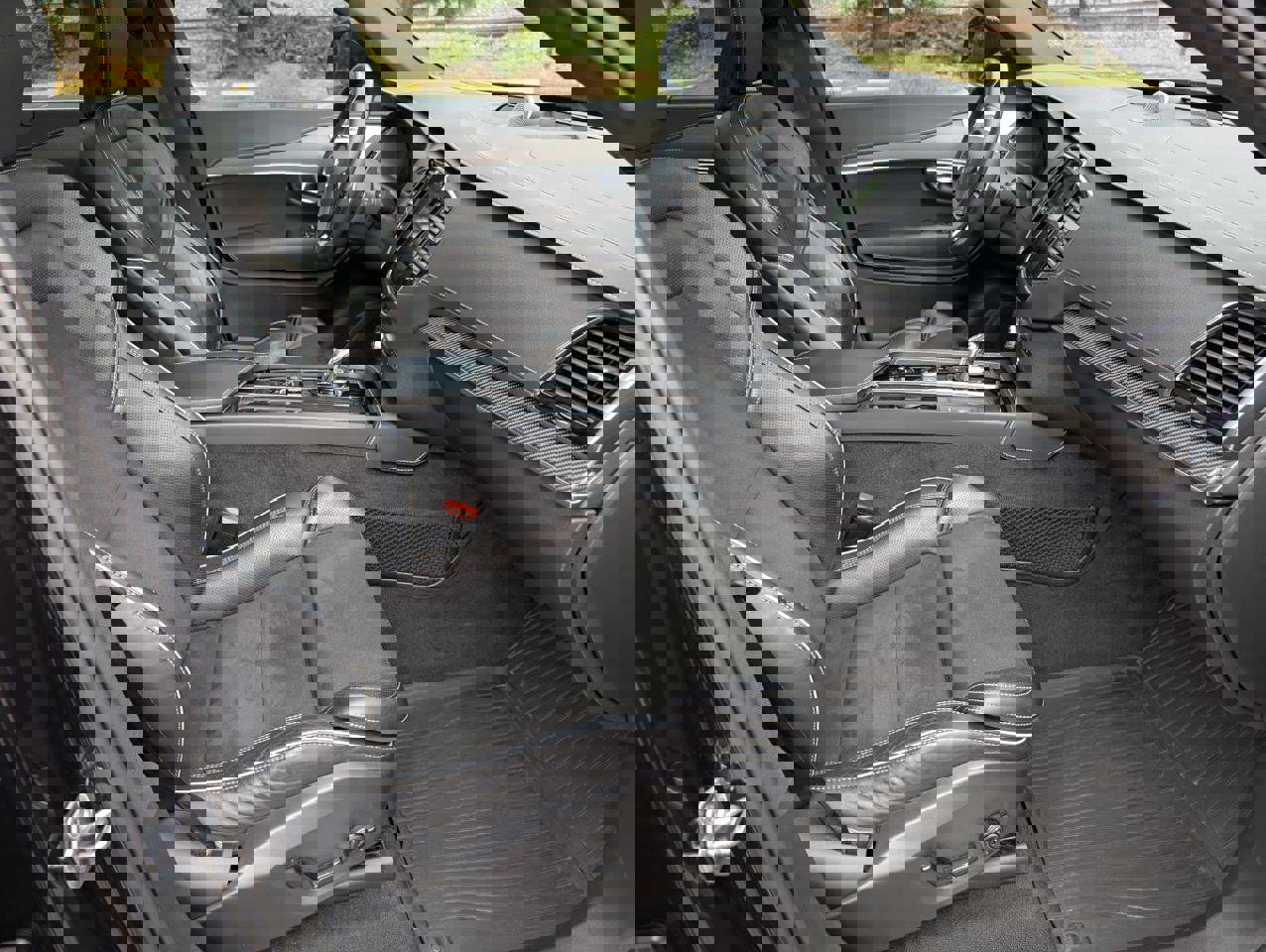 Used 2019 Volvo XC90 T8 R-Design w/ Advanced Package image 21