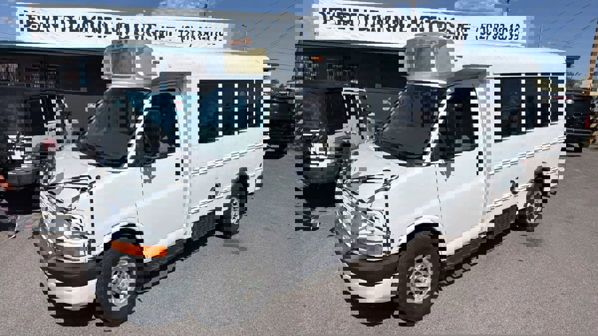 Used 2012 Chevrolet Express 3500 w/ School Bus Package image 7