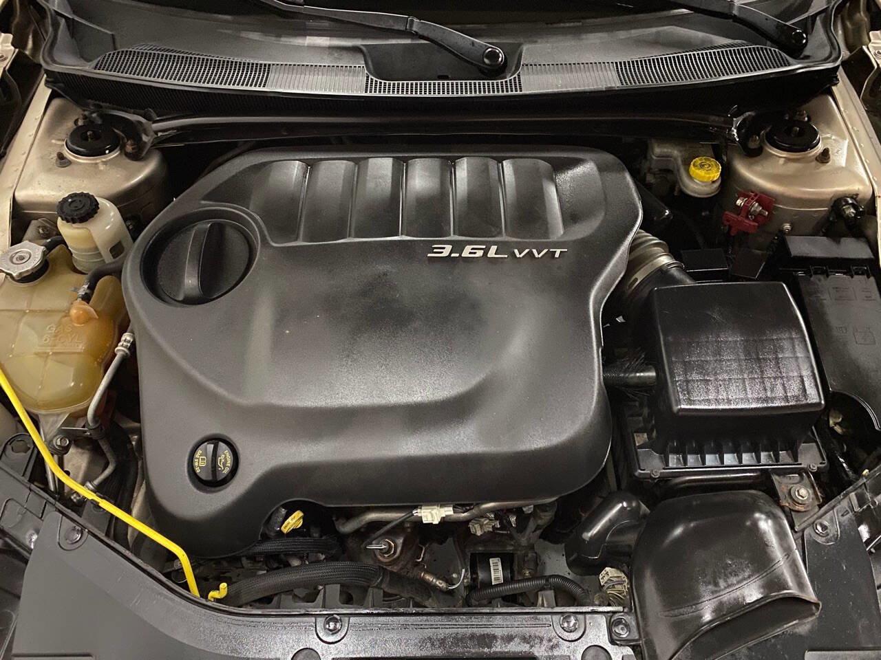 Used 2014 Chrysler 200 Touring image 27