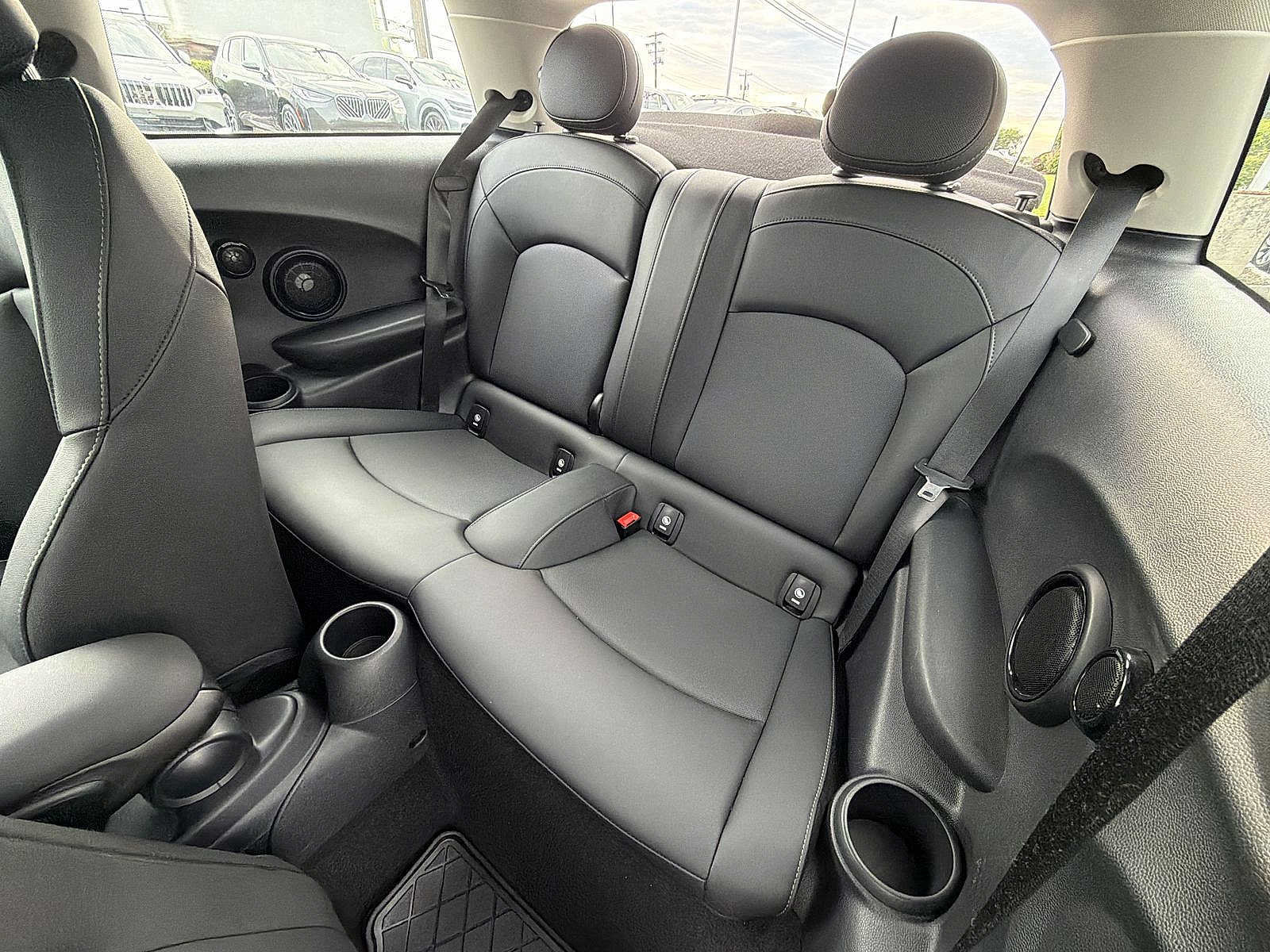 Used 2024 MINI Cooper SE FWD image 21