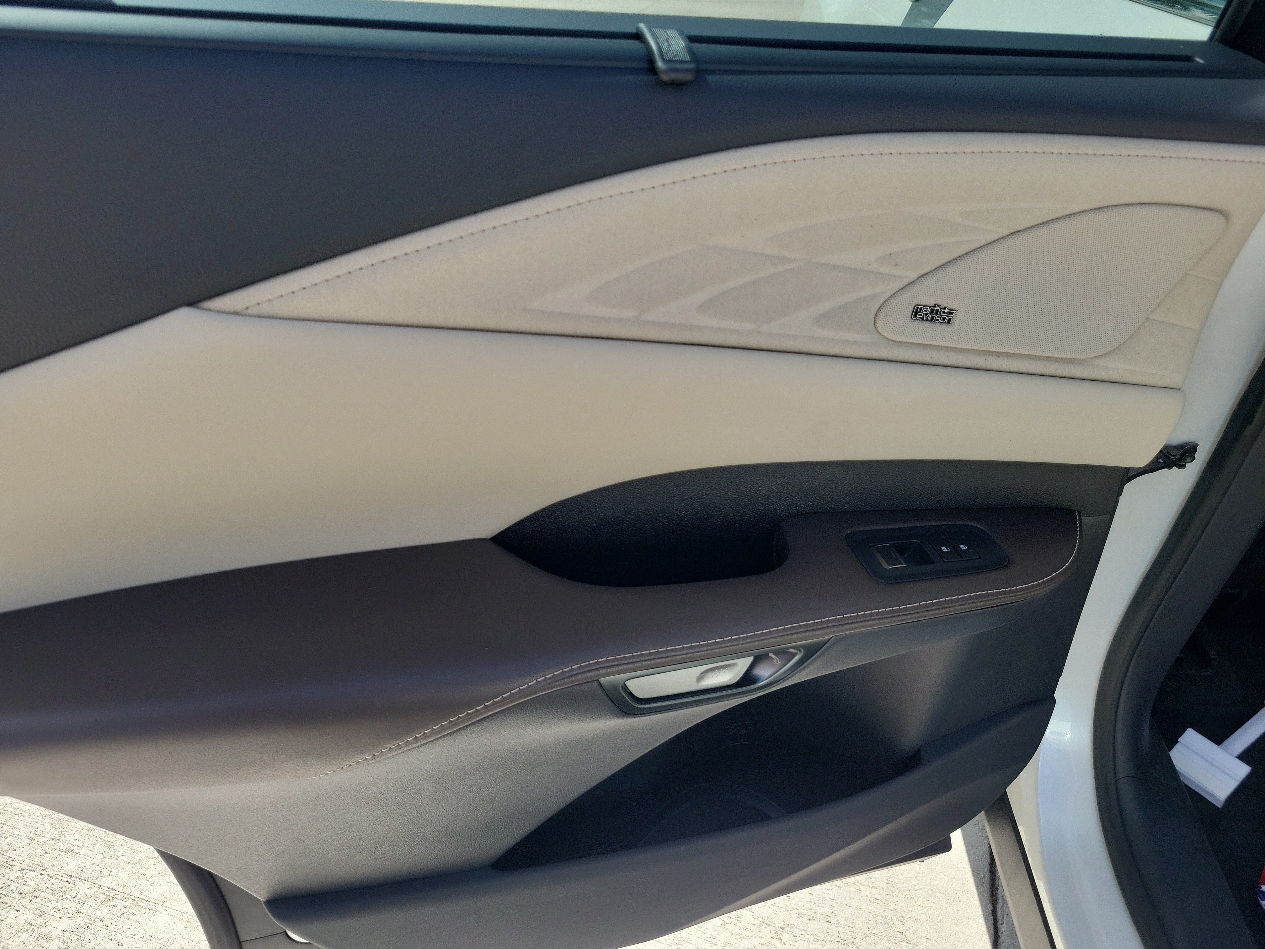 Used 2023 Lexus RX 350 FWD w/ Cold Area Package image 14