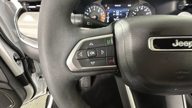 Used 2023 Jeep Compass Limited AWD/4WD image 16
