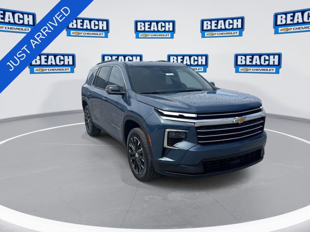 New 2026 Chevrolet Traverse LT w/ Sun and Wheel Package FWD image 2