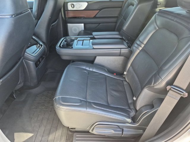 Used 2023 Lincoln Navigator Reserve AWD/4WD image 27