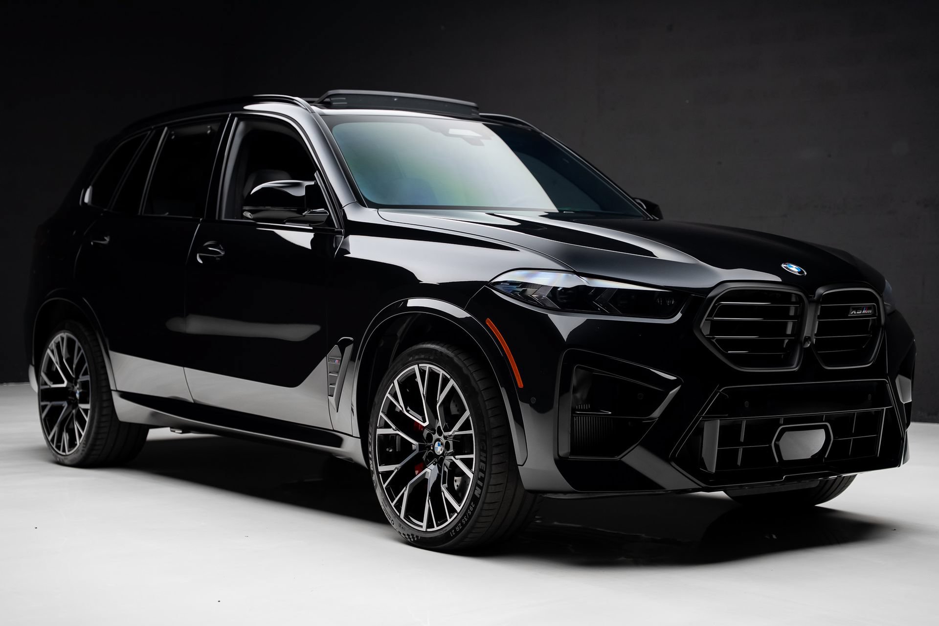 Used 2024 BMW X5 M Competition w/ Executive Package AWD/4WD image 92