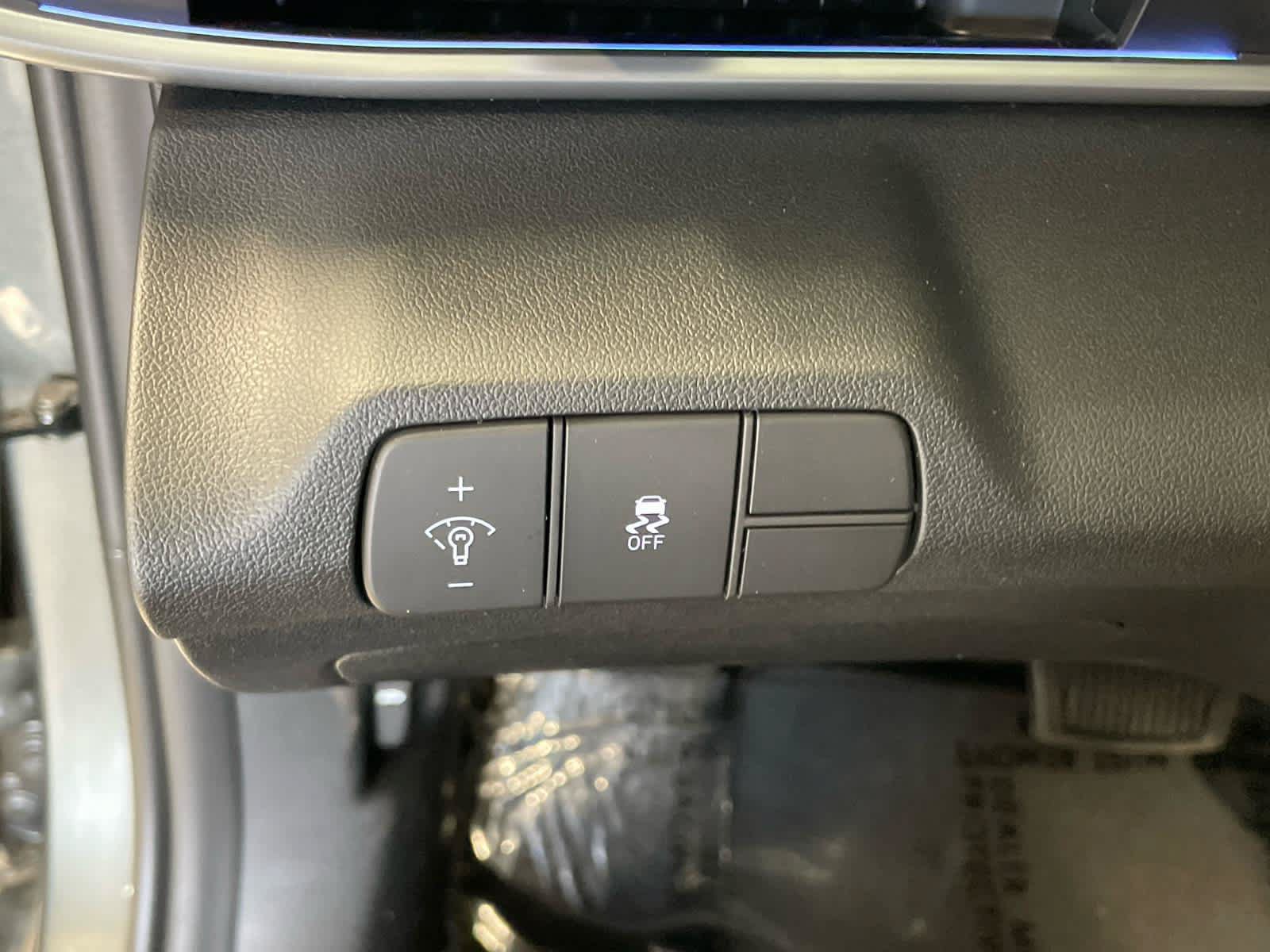 New 2026 Hyundai Elantra Limited FWD image 16