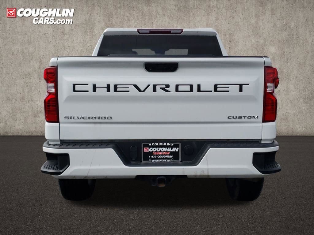 Used 2022 Chevrolet Silverado 1500 Custom image 4